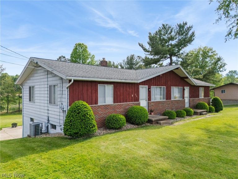 134 Center Road, New Franklin, OH - Photo 3