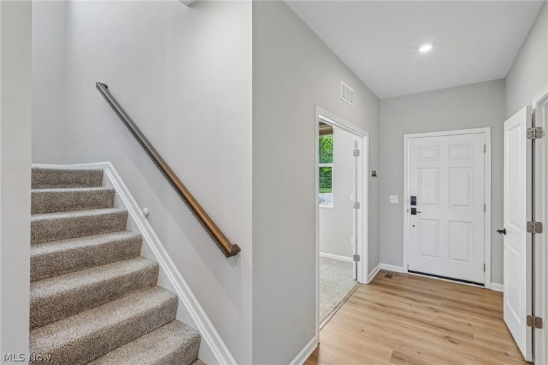 12502 Challenge Way, Columbia Station, OH - Photo 4