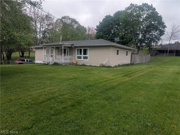 434 Steubenville Road, Carrollton, OH - Photo 4
