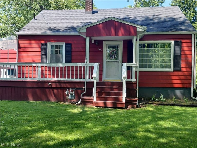 7489 Van Ness Avenue, Hubbard, OH, 44425