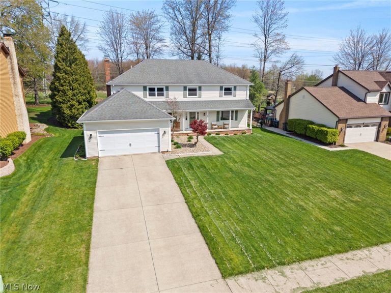 6949 Renwood Road, Independence, OH - Photo 2