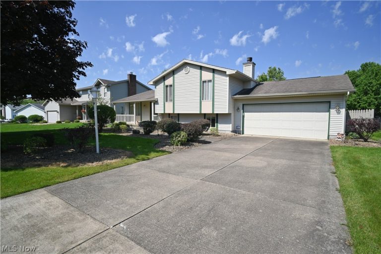 3608 Meander Reserve Circle, Canfield, OH - Photo 2