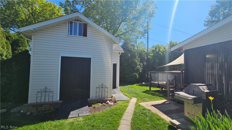 7392 Churchill Square, Mentor, OH - Photo 5