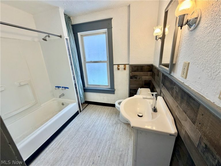 320 Para Avenue, Akron, OH - Photo 5