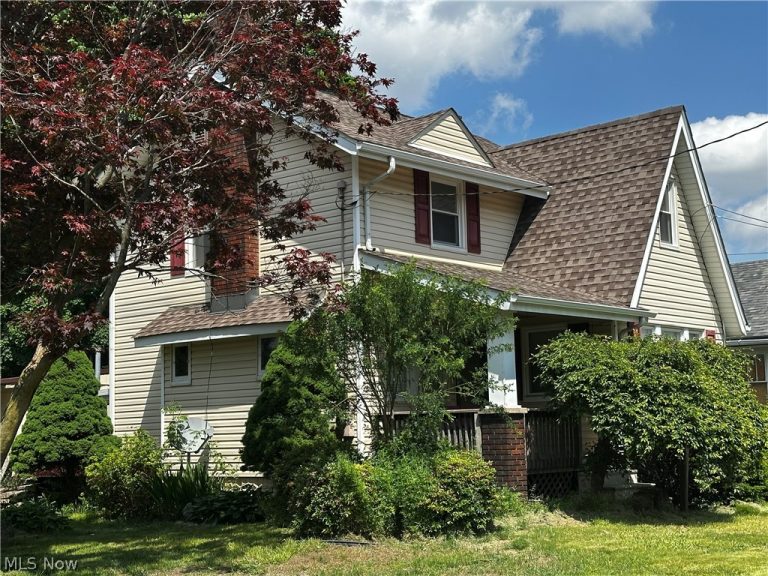 513 Waterloo Road, Akron, OH - Photo 2