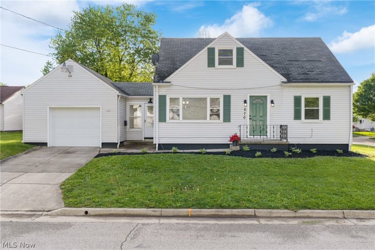 670 Davis Street, Akron, OH - Photo 2