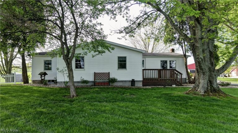 2393 Kinsman Road Northwest, North Bloomfield, OH - Photo 3