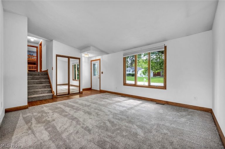 3717 Sea Ray Cove, Aurora, OH - Photo 5