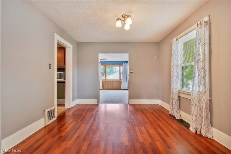 198 Stratford Avenue, Wadsworth, OH - Photo 8