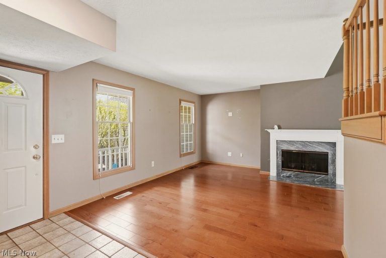 20745 Sun Meadow Trail, Strongsville, OH - Photo 8