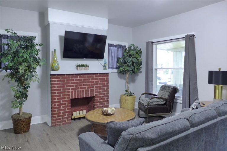 1453 107th Street, Cleveland, OH - Photo 2