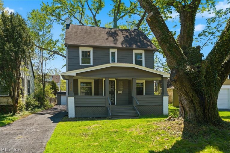 3356 Spangler Road, Cleveland Heights, OH - Photo 2
