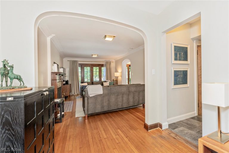 1351 Oakridge Drive, Cleveland Heights, OH - Photo 5