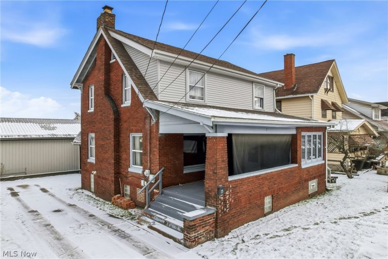 15 Portland Avenue, Youngstown, OH - Photo 2