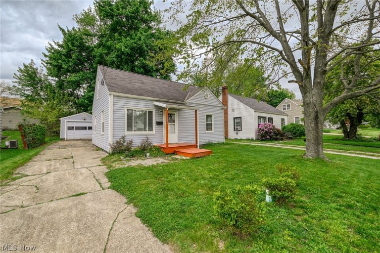1224 Oakland Avenue, Akron, OH - Photo 3