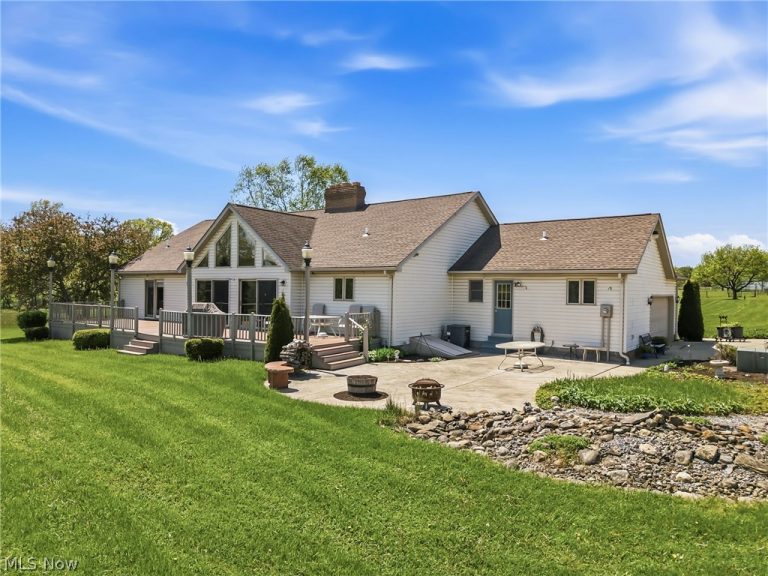 8161 Huxley Road, Berlin Center, OH - Photo 4