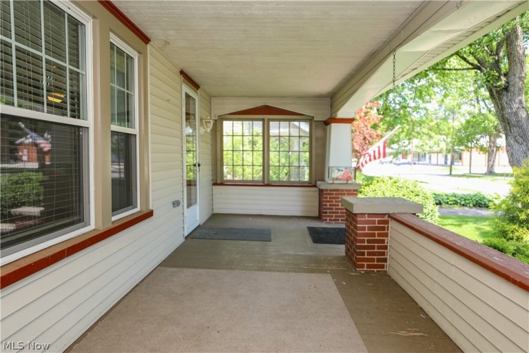 228 Lawrence Street, Ravenna, OH - Photo 8