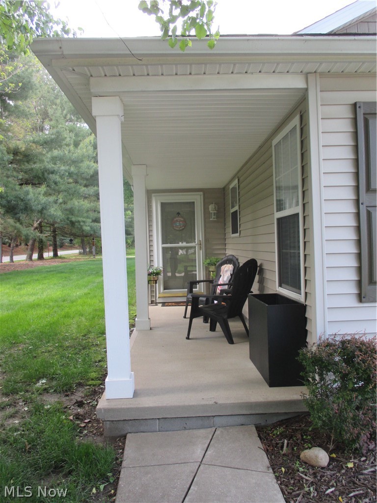 2399 Marlborough Drive, Uniontown, OH - Photo 4