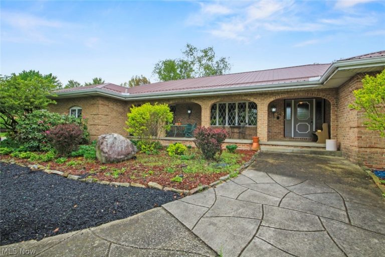 8243 Lima Road, Poland, OH - Photo 3
