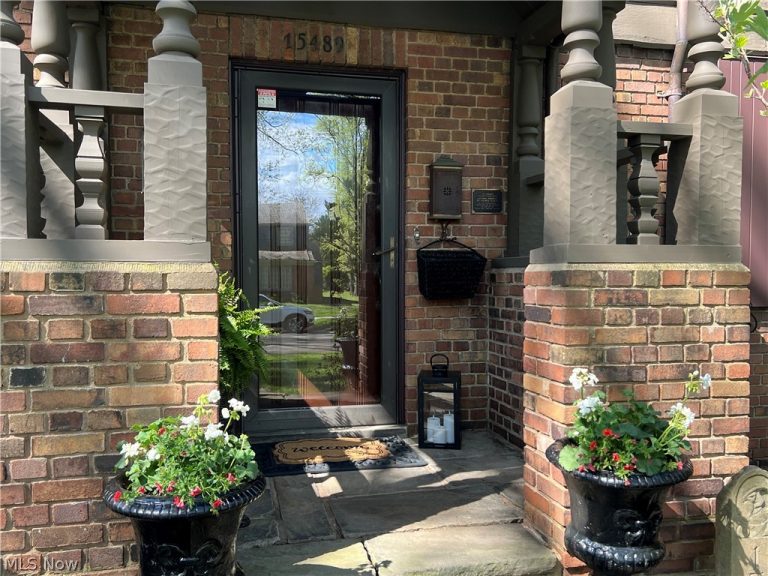 15489 Brewster Road, East Cleveland, OH - Photo 3