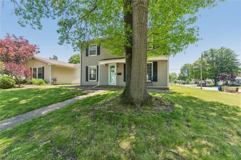 2369 Frederick Drive, Cuyahoga Falls, OH - Photo 2