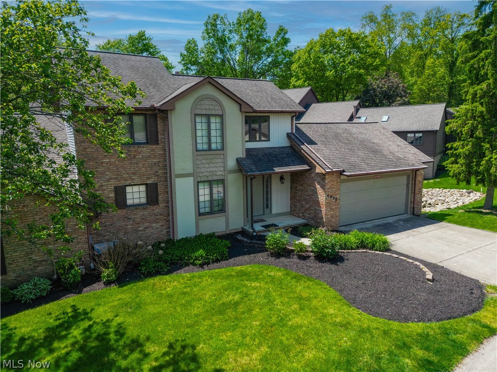 4920 Pond Drive, North Canton, OH