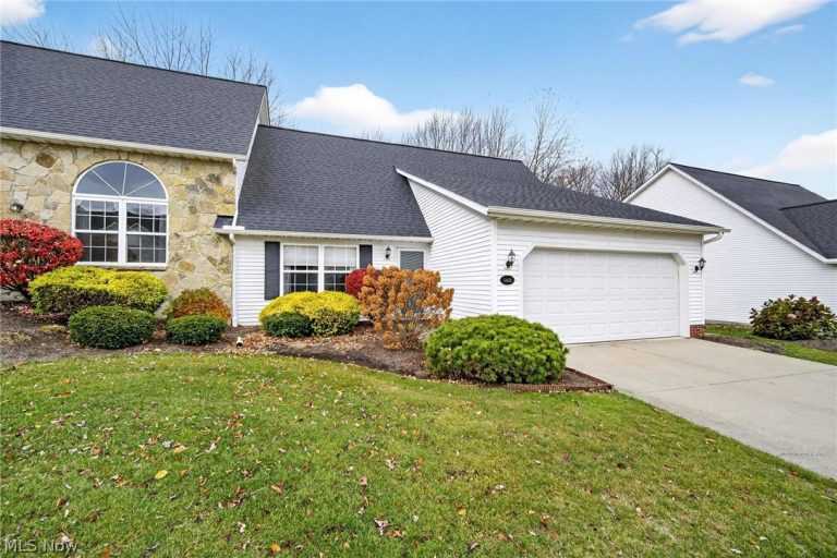 5428 Stoney Lane #38, Painesville Twp, OH - Photo 2
