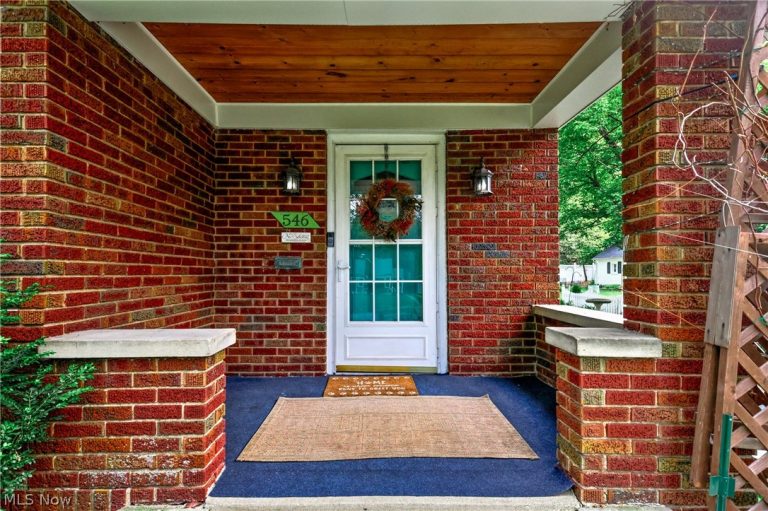 546 Letchworth Drive, Akron, OH - Photo 4