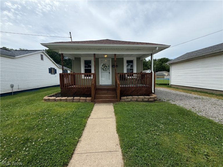 2127 Hoge Avenue, Zanesville, OH, 43701
