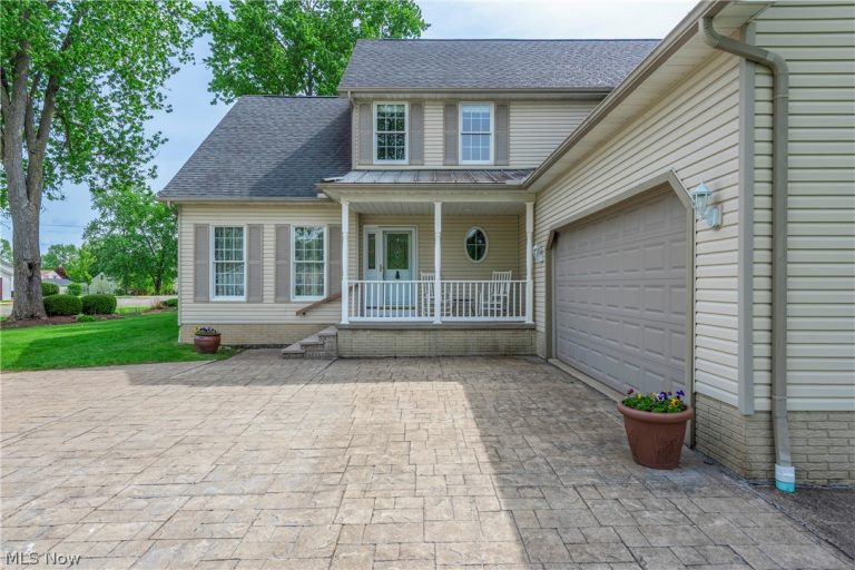 212 Brown Street, Wellington, OH - Photo 2