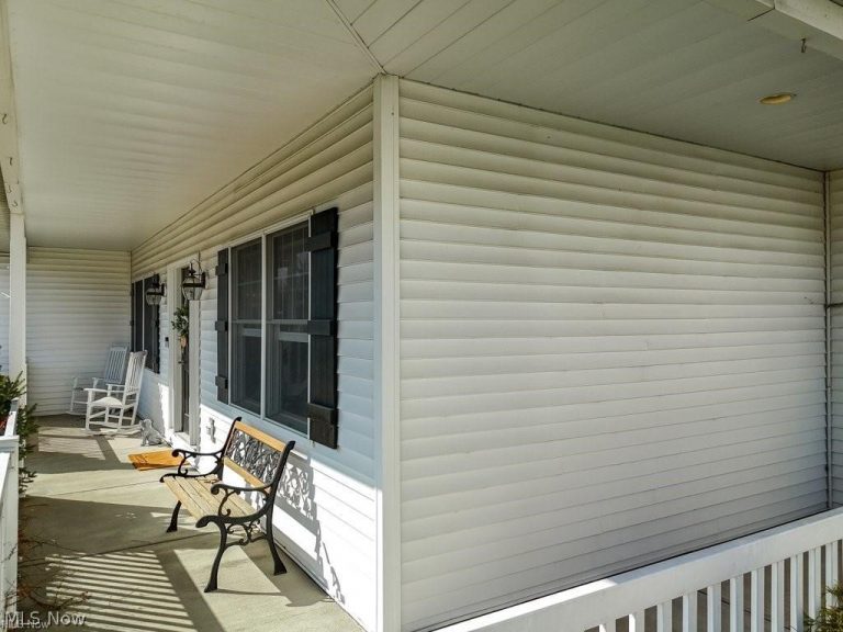 1467 Summer Wood Lane, Uniontown, OH - Photo 8