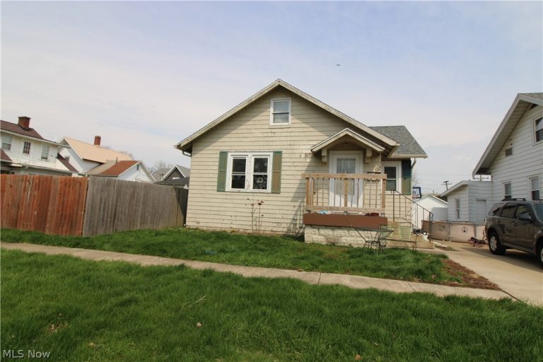 120 5th Street, Port Clinton, OH - Photo 2