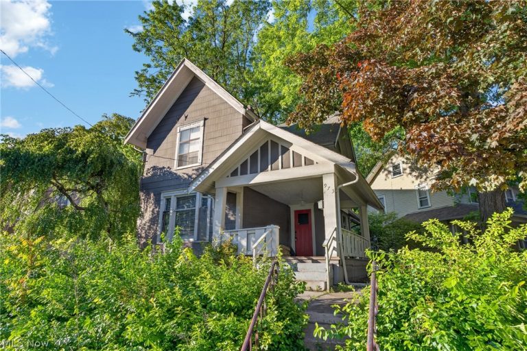 973 Exchange Street, Akron, OH - Photo 2
