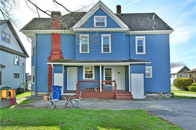 23 Hartzell Avenue, Niles, OH - Photo 3