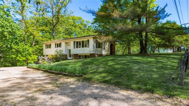 2849 Olde Falls Road, Zanesville, OH - Photo 3