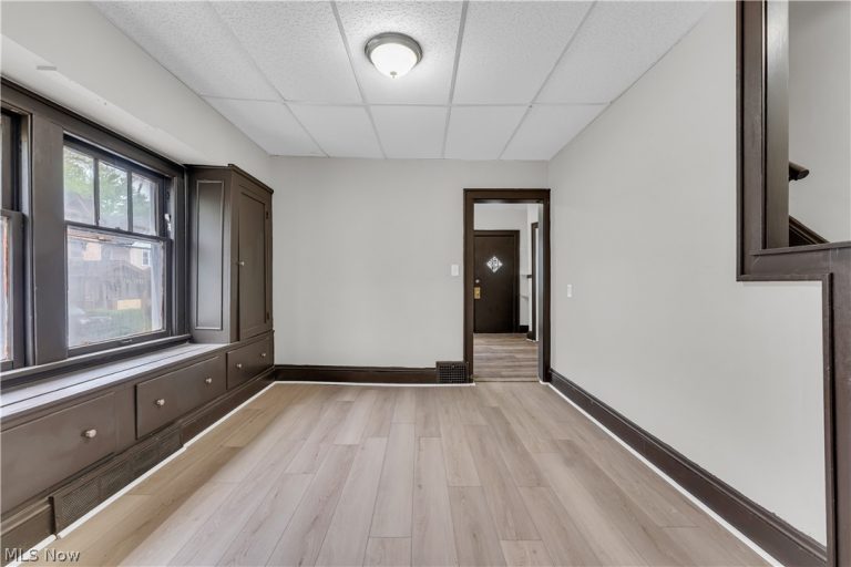 1144 145th Street #2/Left, Cleveland, OH - Photo 8