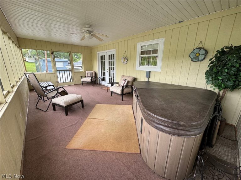 106 Oakview Drive, Marietta, OH - Photo 6