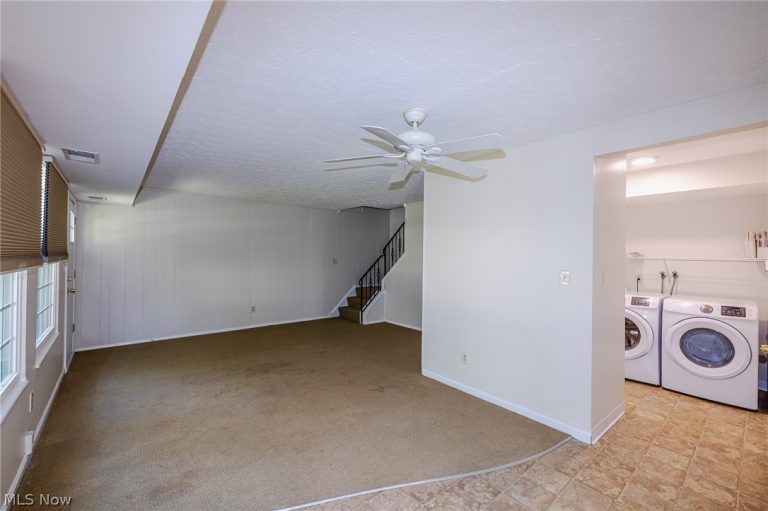 13748 Oakbrook Drive #13748, North Royalton, OH - Photo 6