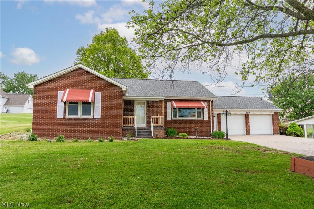 818 Canton Road, Carrollton, OH