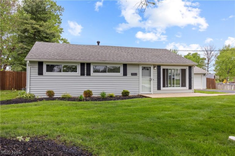 9868 Ridgewood Drive, Twinsburg, OH - Photo 3