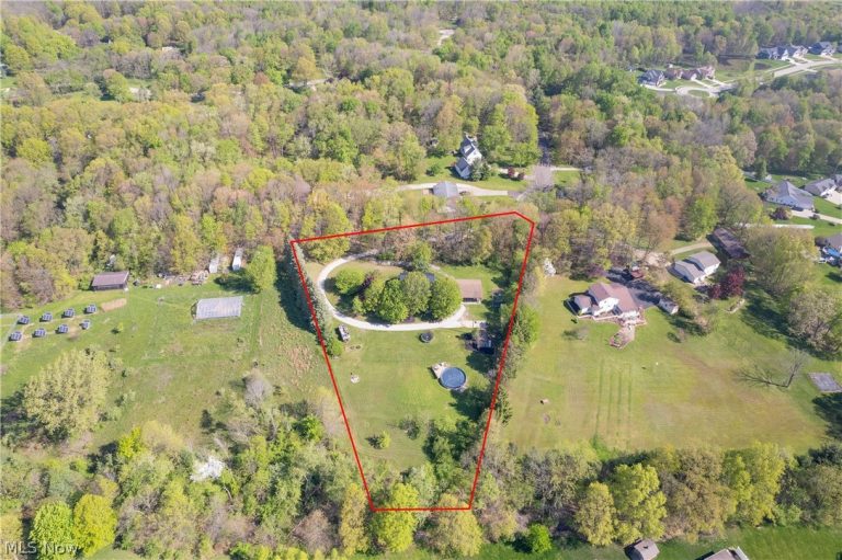 4897 Chestnut Drive, Kent, OH - Photo 6