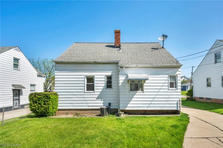 22 Natalie Road, Bedford, OH - Photo 4
