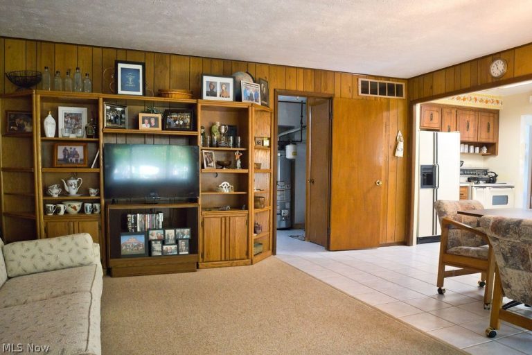 492 Jeannette Drive, Richmond Heights, OH - Photo 5