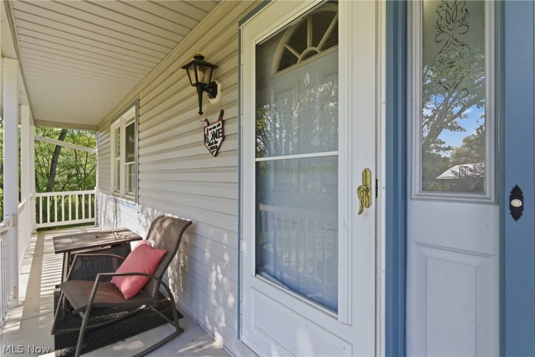 313 Glenview Avenue, Dover, OH - Photo 8