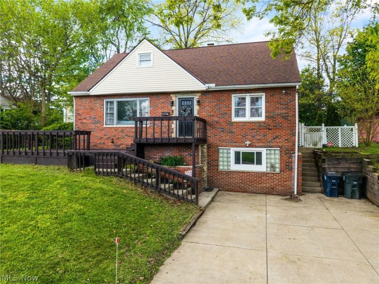 1588 Highview Avenue, Akron, OH, 44301