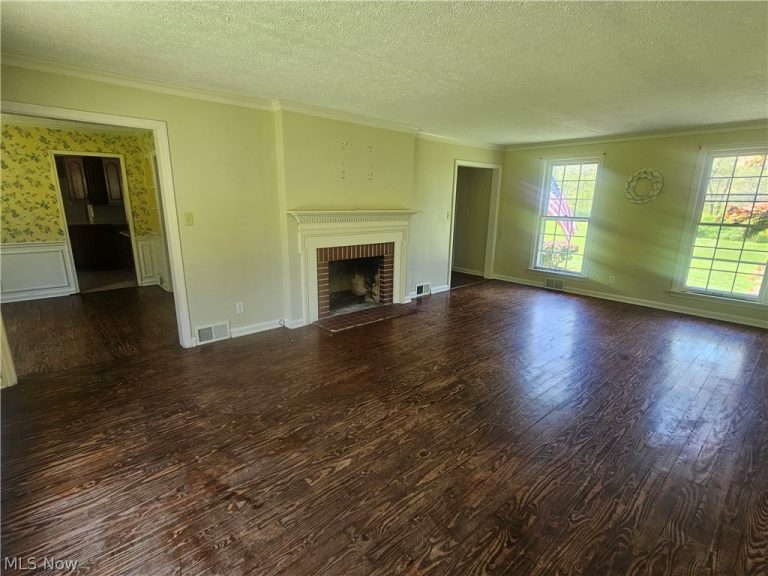 1075 Ghent Road, Akron, OH - Photo 3