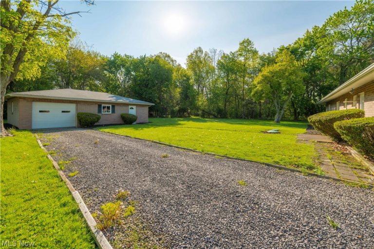 3719 Long, Avon, OH - Photo 5