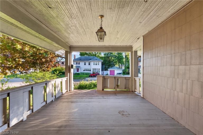 973 Exchange Street, Akron, OH - Photo 3