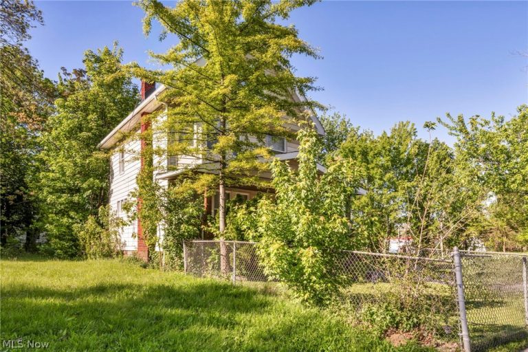 12015 Osceola Avenue, Cleveland, OH - Photo 5