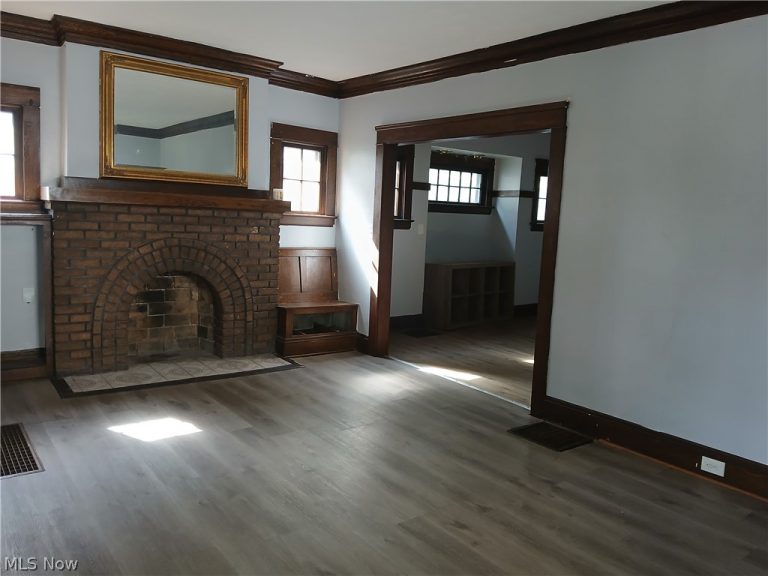 15409 Parkgrove Avenue, Cleveland, OH - Photo 3